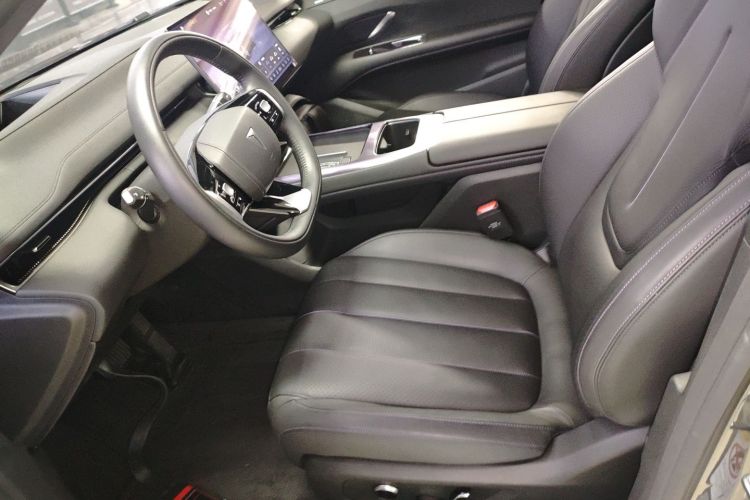 深蓝汽车 深蓝L07 2024款 230Max乾崑智驾ADS SE增程版中控内饰19