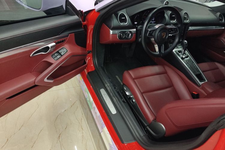 保时捷718 2022款 Cayman 2.0T中控内饰7003