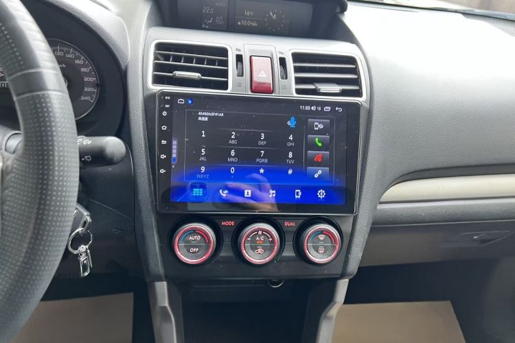 斯巴鲁 森林人 2013款 2.5i 自动豪华版中控内饰16