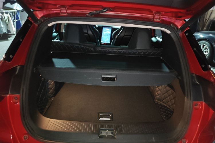 小鹏G3 2019款 悦享版机舱底盘23