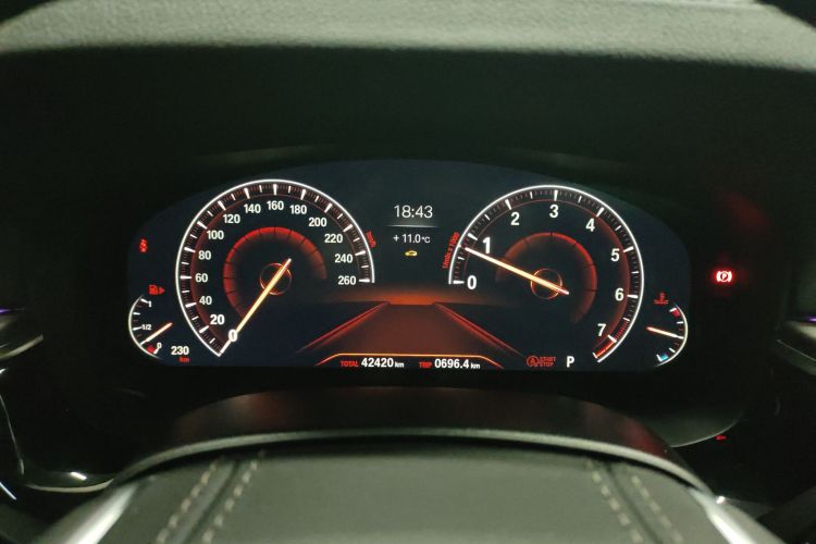 宝马5系 2019款 530Li 领先型 豪华套装局部细节14