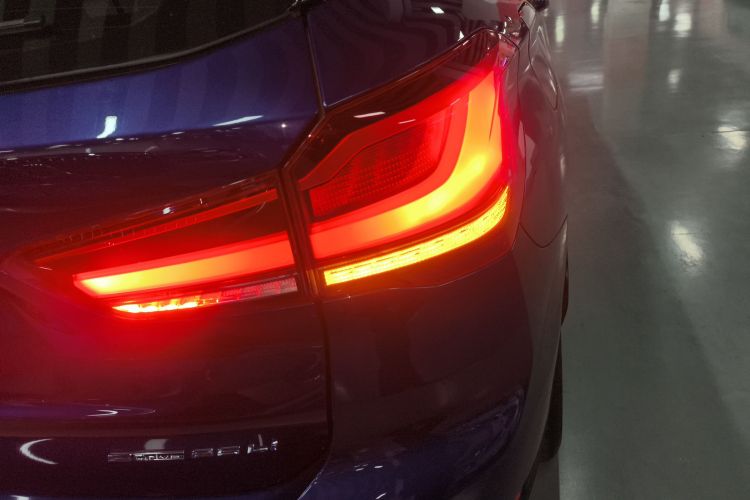 宝马X1 2020款 sDrive25Li 领先型车身外观9