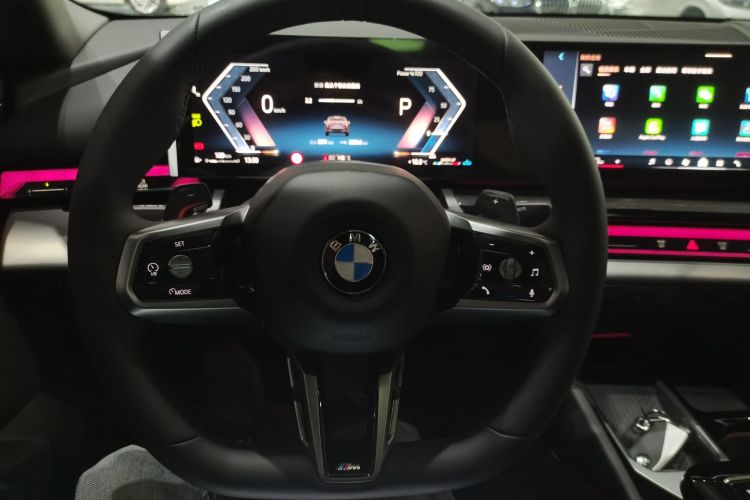 宝马5系 2025款 530Li 领先型 M运动套装局部细节13