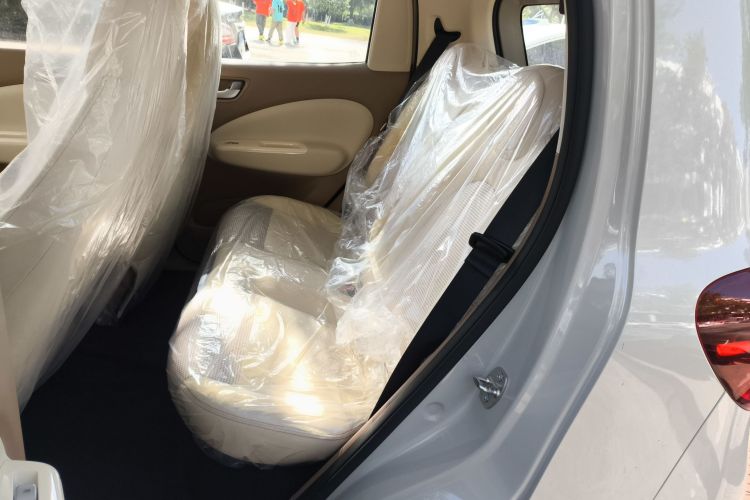 五菱汽车 宏光MINIEV 2025款 四门版 进阶款中控内饰21