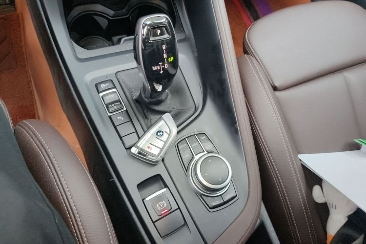 宝马X1 2021款 sDrive25Li 领先型中控内饰18