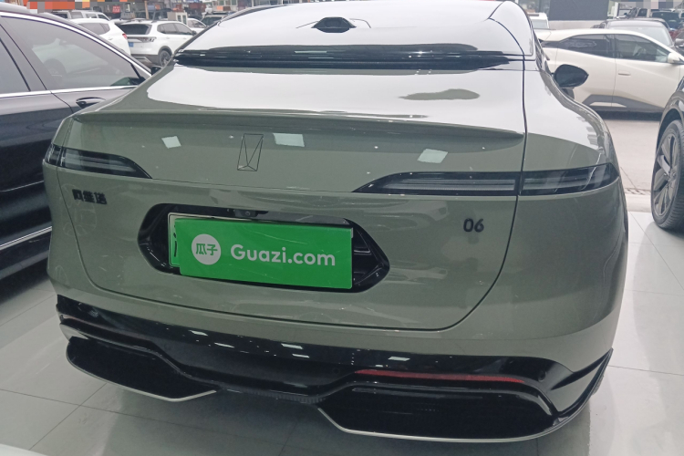 阿维塔06 2025款 Ultra纯电版车身外观6