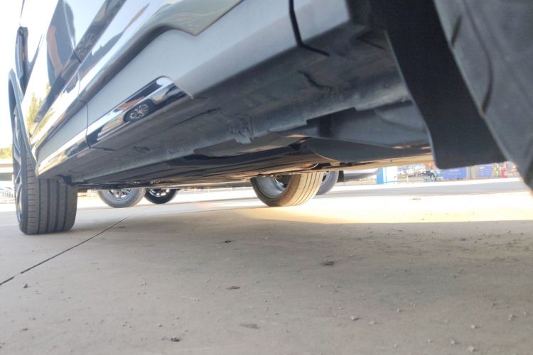 领克01 2021款 2.0TD 四驱劲Halo机舱底盘30