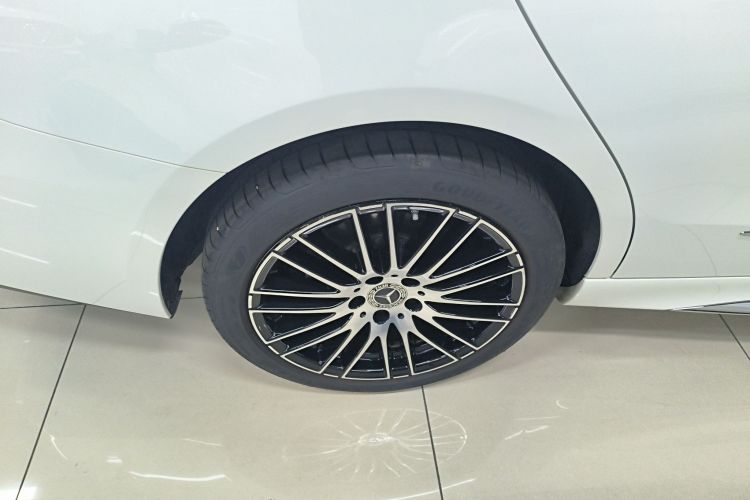 奔驰C级 2024款 C 260 L 运动版车身外观6003