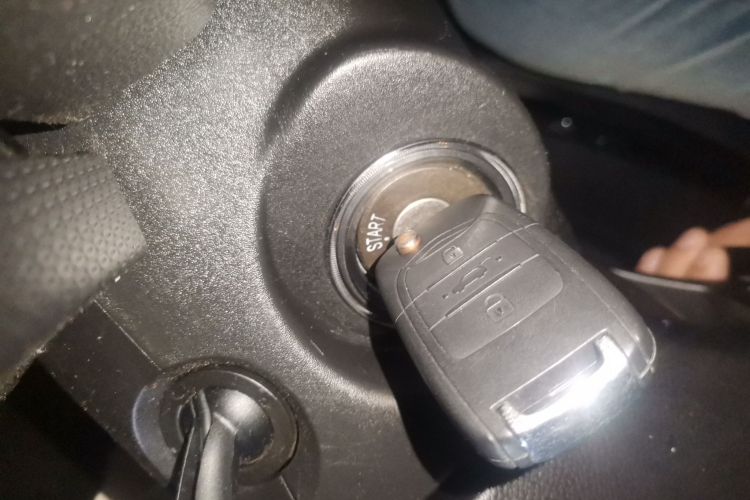 宝骏730 2019款 1.5T CVT时尚型 7座 国VI中控内饰11