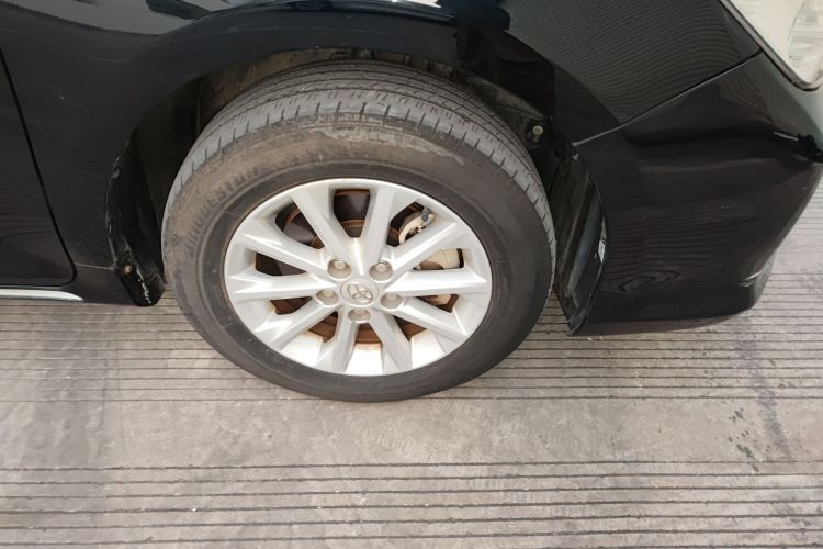 丰田 凯美瑞 2012款 尊瑞 2.5HG 豪华版车身外观6007