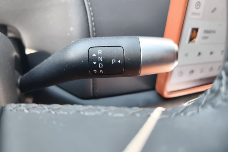 理想汽车 理想L7 2023款 Air中控内饰18