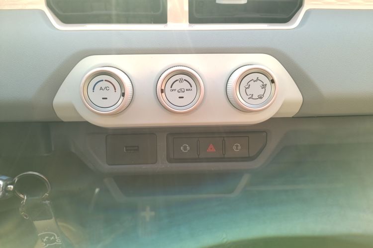 奇瑞 QQ冰淇淋 2022款 170km 圣代 磷酸铁锂中控内饰16