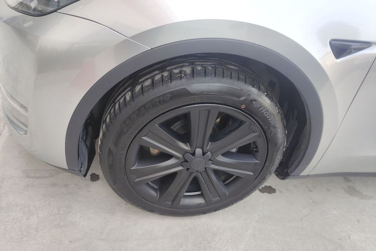 特斯拉 Model Y 2023款 长续航全轮驱动版车身外观6007