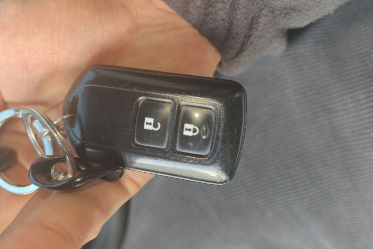 丰田 YARiS L 致炫 2017款 1.5G CVT劲速天窗升级版中控内饰7001