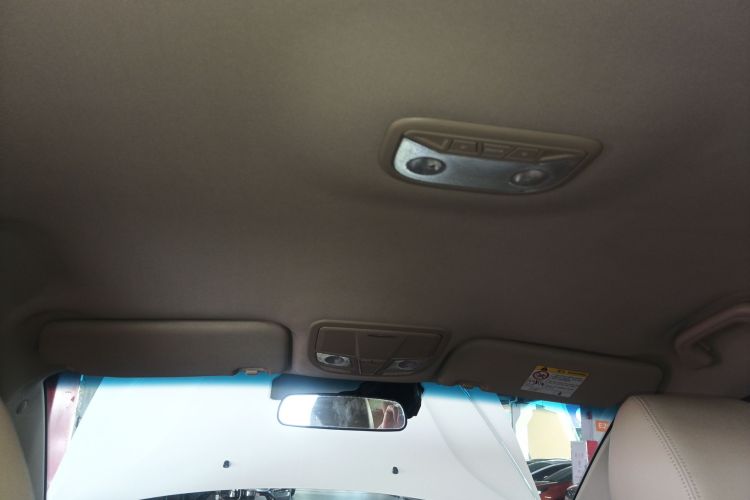 吉利汽车 帝豪 2017款 三厢百万款 1.5L CVT豪华型中控内饰22