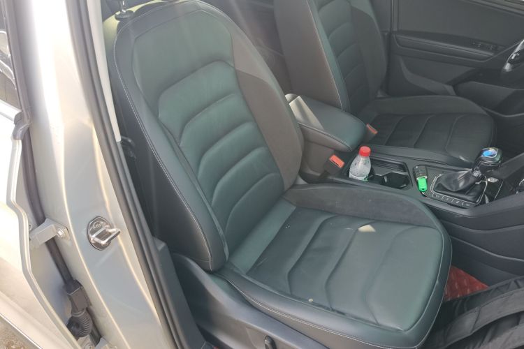 大众 途观L 2020款 330TSI 自动两驱智动豪华版 国VI局部细节41