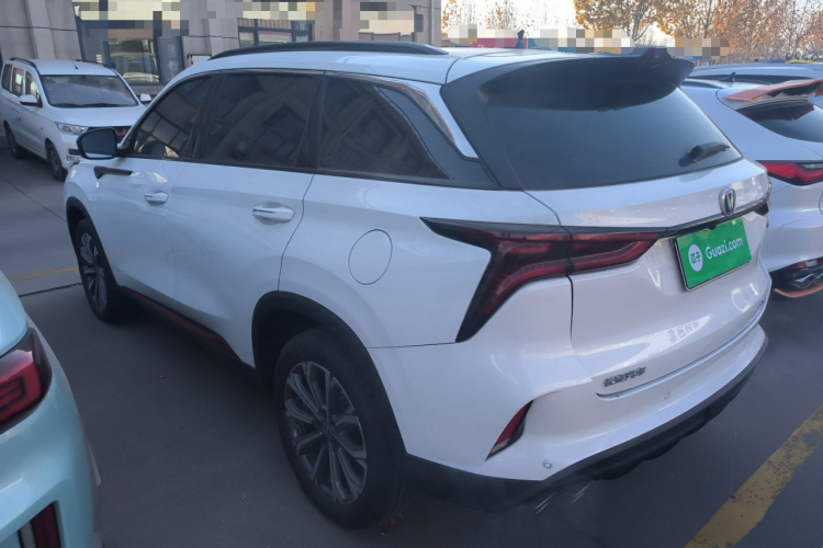 长安CS75 PLUS 2021款 2.0T 自动领航型车身外观4