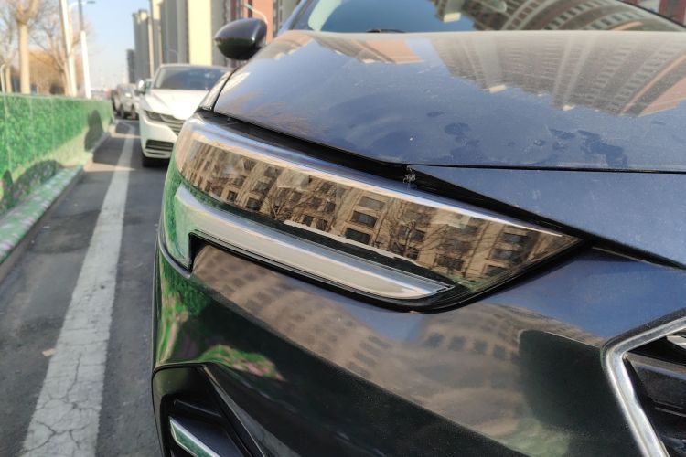 别克 君威 2020款 552T 精英型车身外观8