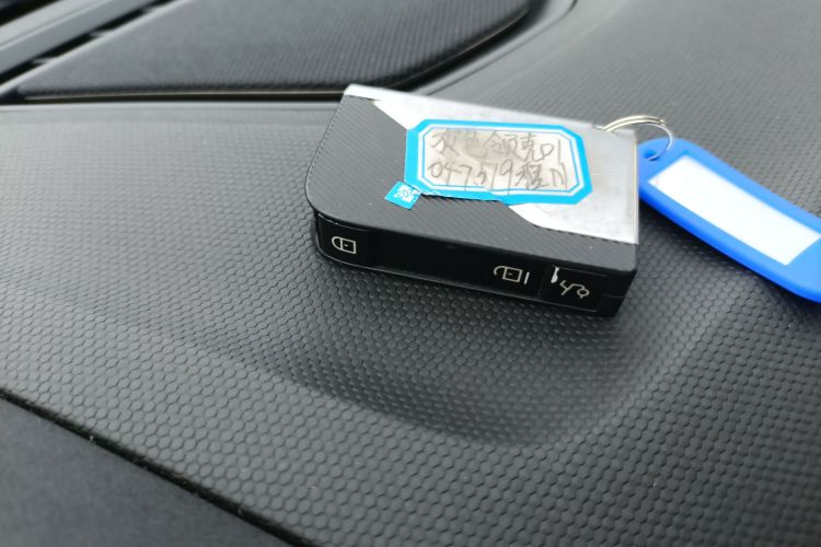 领克01 2021款 2.0TD 四驱劲Halo中控内饰7001