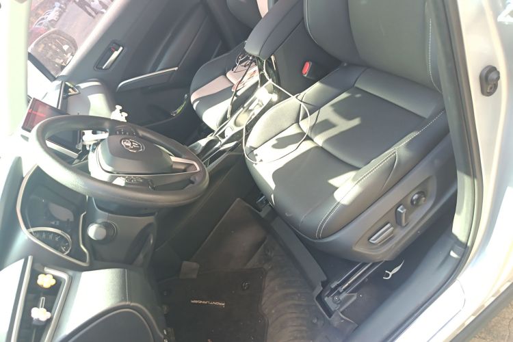 丰田 锋兰达 2022款 2.0L CVT豪华版中控内饰19