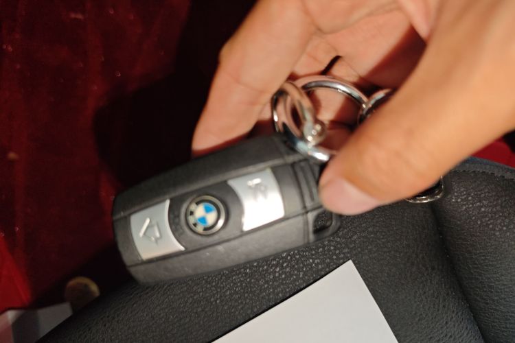 宝马X1 2014款 sDrive18i 领先型中控内饰11