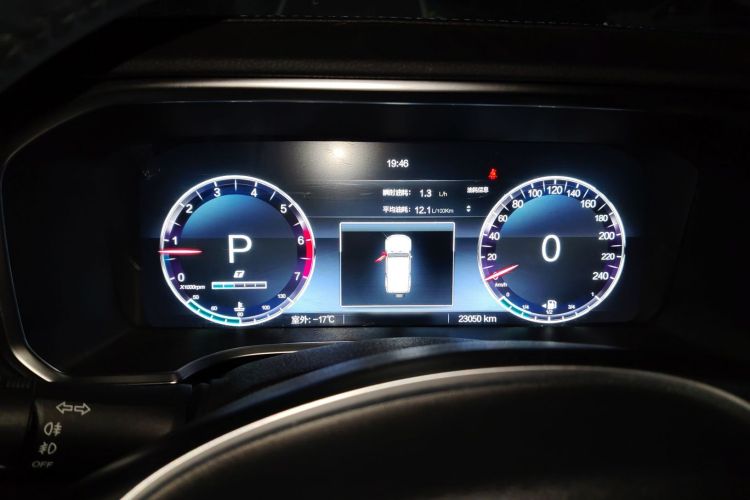 北京越野 北京BJ40 2023款 2.0T 自动四驱城市猎人版侠客型中控内饰14