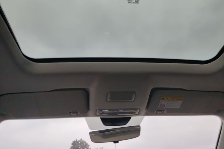 荣威i5 2023款 1.5L CVT豪华版中控内饰22