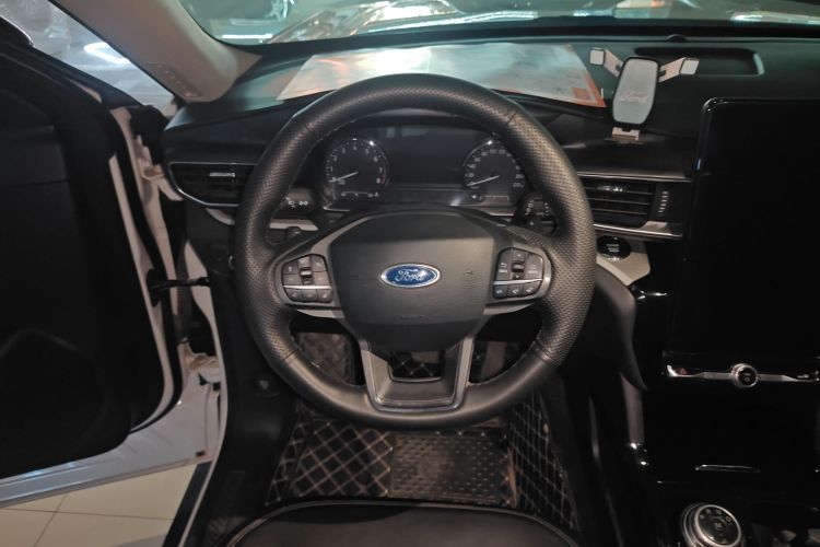 福特 探险者 2020款 EcoBoost 285 四驱风尚版 6座局部细节13