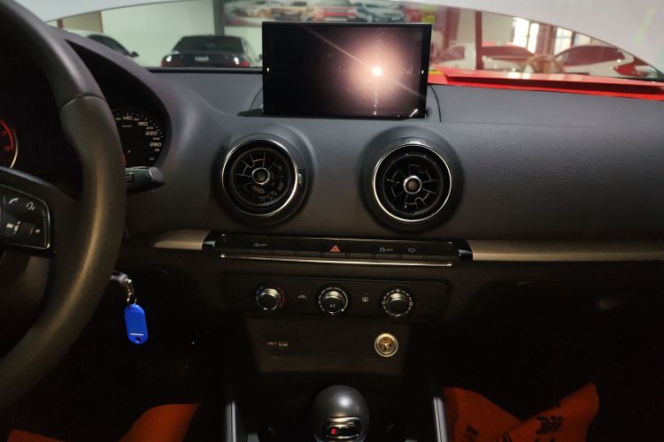 奥迪A3 2019款 Sportback 35 TFSI 进取型 国VI中控内饰16