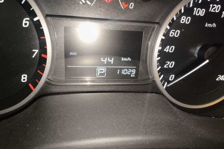 日产 轩逸 2024款 改款三 经典 1.6XE CVT舒适版中控内饰15