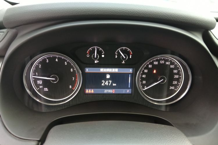 别克 君越 2020款 652T 豪华型中控内饰14