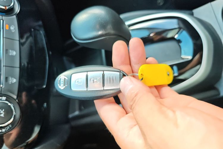 日产 逍客 2016款 2.0L CVT豪华版中控内饰7001