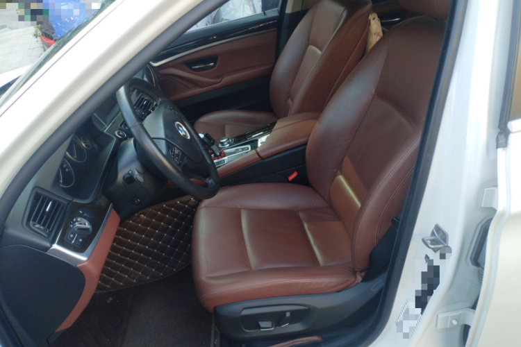 宝马5系 2013款 525Li 领先型局部细节19