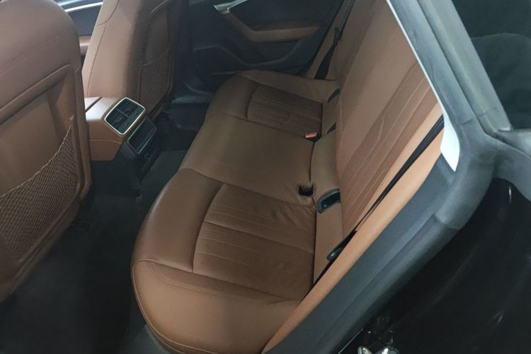 奥迪A7 2020款 40 TFSI 豪华型中控内饰21