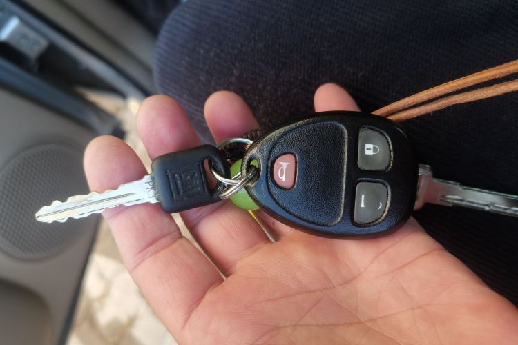 别克GL8 2014款 2.4L 经典版中控内饰11