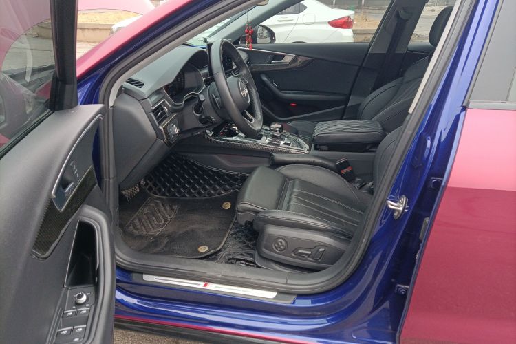 奥迪A4L 2020款 40 TFSI 时尚动感型中控内饰19