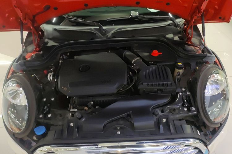 MINI 2018款 1.5T ONE PLUS机舱底盘24