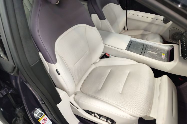 阿维塔12 2025款 Ultra增程版局部细节41