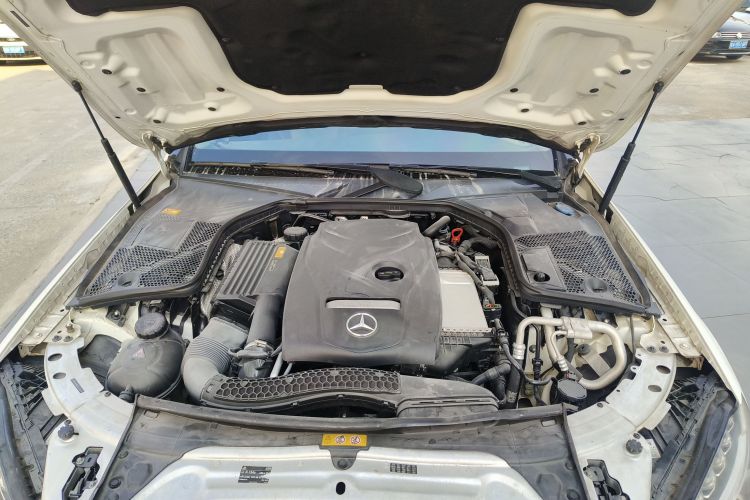 奔驰C级 2016款 C 180 L 运动型局部细节24