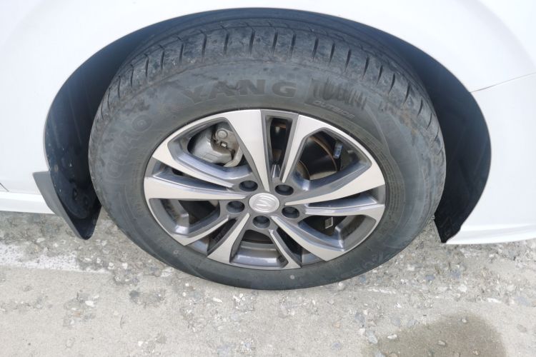 长安 逸动 2023款 畅享版 PLUS 蓝鲸NE 1.4T GDI DCT尊贵版车身外观10