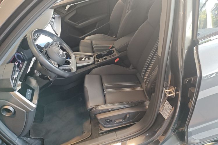 奥迪A3 2023款 Sportback 35 TFSI 时尚运动型中控内饰19