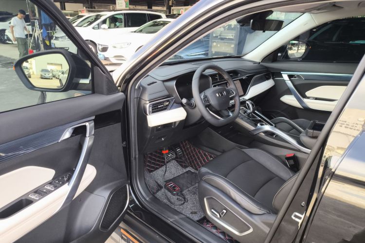 吉利汽车 2022款 博越X 1.8TD DCT智尊型中控内饰7003