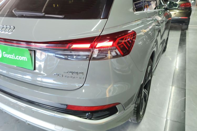 奥迪Q4 e-tron 2024款 40 e-tron 创境版车身外观9