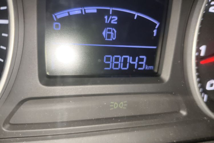 荣威360 2018款 PLUS 1.5L 自动尊享版中控内饰15