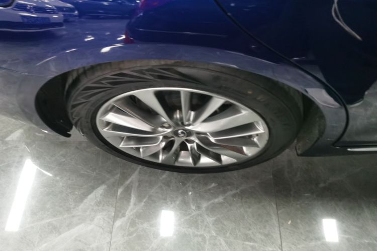 英菲尼迪Q50L 2018款 2.0T 逸享版 国VI车身外观6008