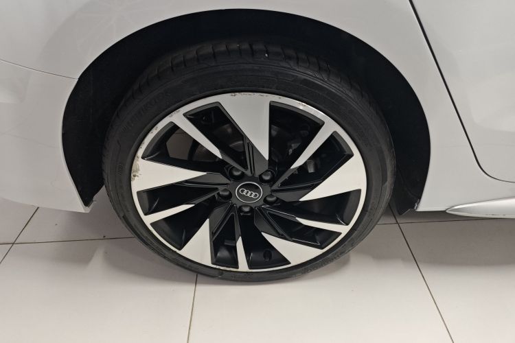 奥迪A3 2024款 A3L Limousine 35 TFSI 时尚运动型车身外观6008