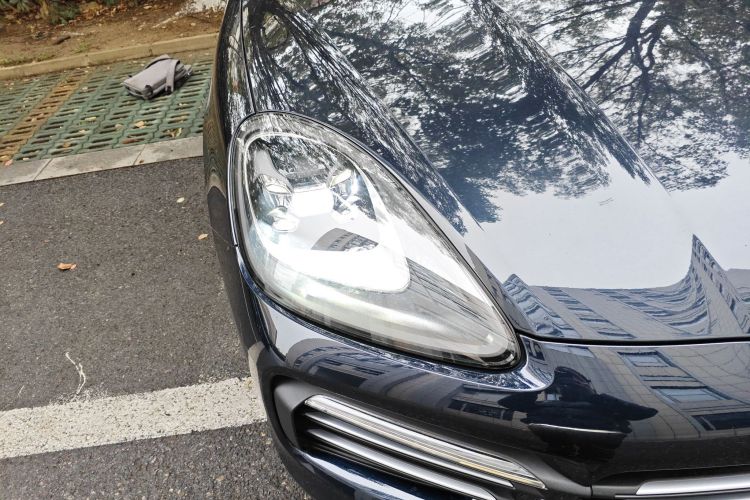 保时捷 2019款 Cayenne 3.0T车身外观8