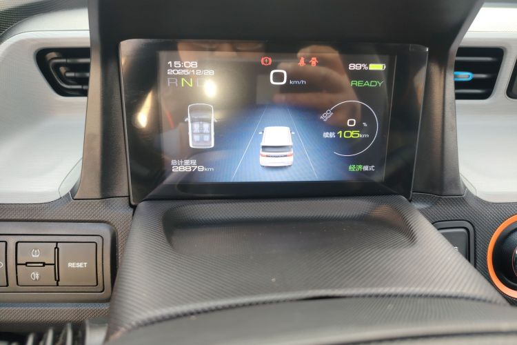 五菱汽车 宏光MINIEV 2020款 自在款 磷酸铁锂中控内饰14