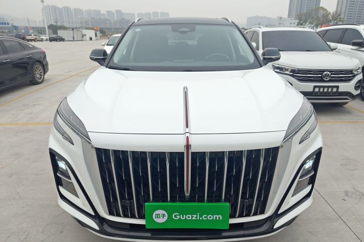 红旗HS3 2023款 2.0T 四驱有为版车身外观2