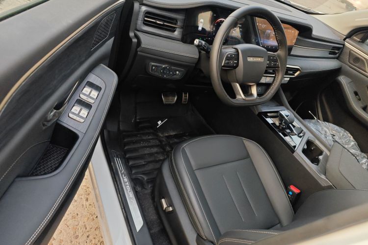 捷途X90 PLUS 2023款 改款 1.6TD DCT别墅 5座中控内饰20